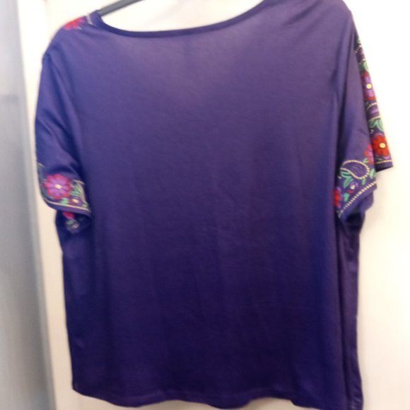 NWT SZ 2X women's top - Picture 2 of 3